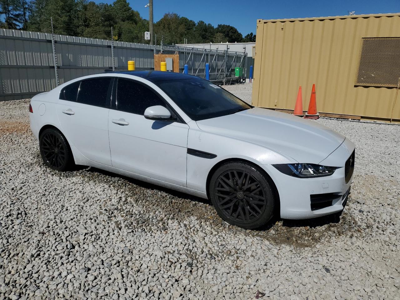 SAJAD4FN1KCP51274 2019 Jaguar Xe Premium