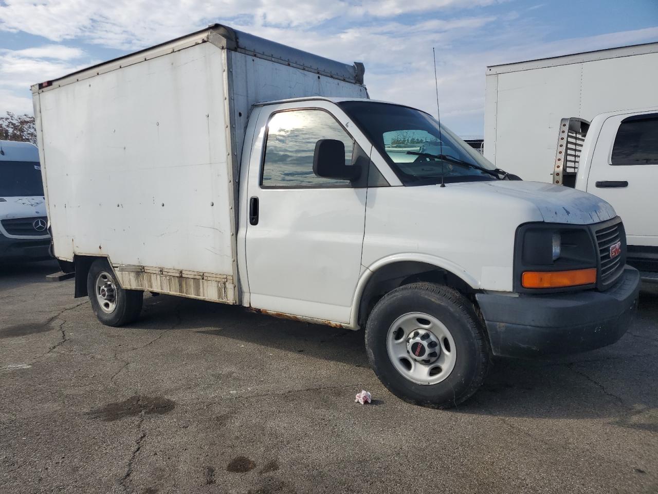 2005 GMC Savana Cutaway G3500 VIN: 1GDGG31V451901472 Lot: 77563974