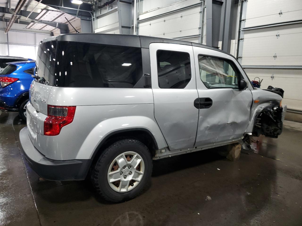 5J6YH2H36BL006600 2011 Honda Element Lx