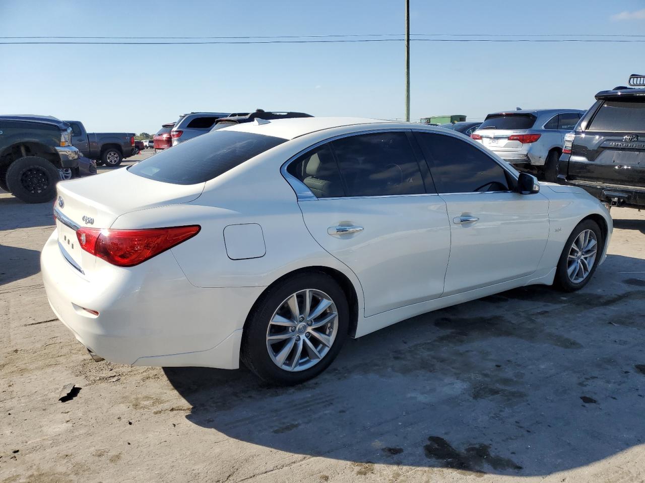 JN1EV7AP8HM732847 2017 Infiniti Q50 Premium