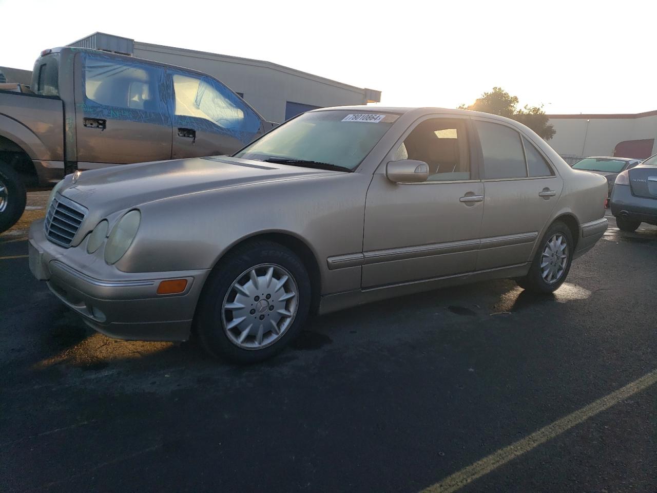 2001 Mercedes-Benz E 320 VIN: WDBJF65J51B239586 Lot: 78010864