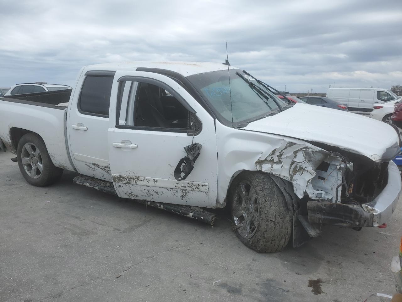 2008 Chevrolet Silverado C1500 VIN: 2GCEC13J181235529 Lot: 74191524