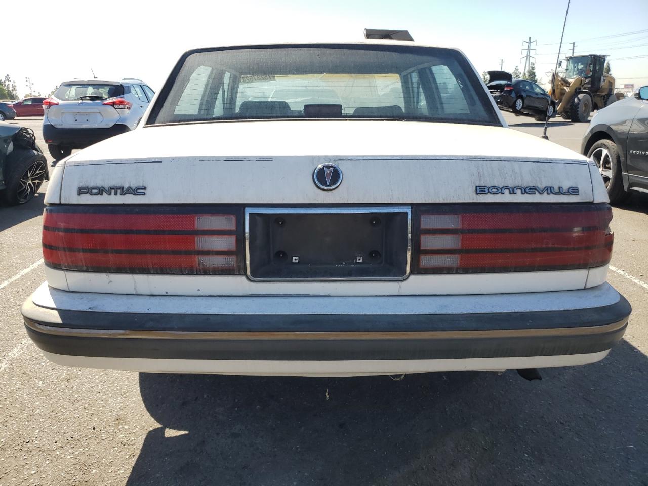 1G2HX54C5KW273200 1989 Pontiac Bonneville Le