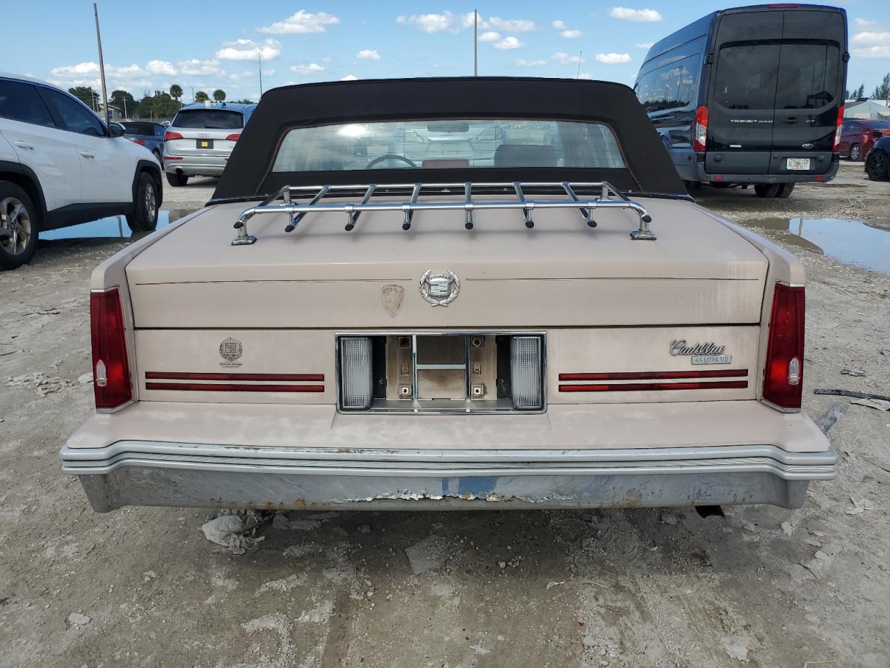 1988 Cadillac Deville VIN: 1G6CD5158J4240886 Lot: 75908264