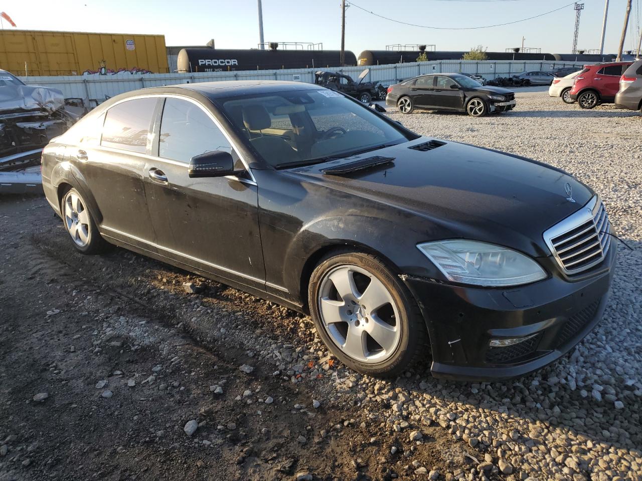 WDDNG8GB3BA376671 2011 Mercedes-Benz S 550 4Matic