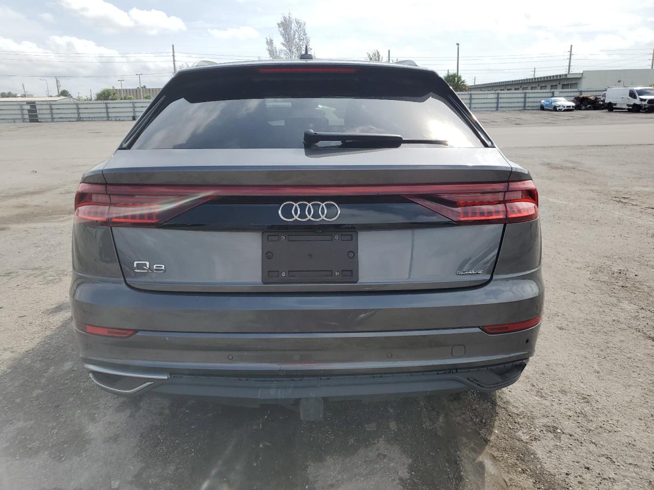 WA1CVAF19KD011315 2019 Audi Q8 Prestige