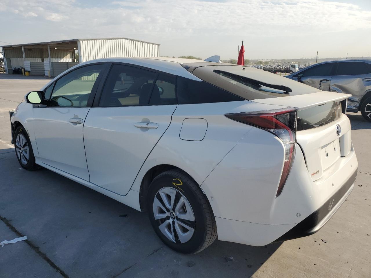 JTDKBRFU8J3081850 2018 Toyota Prius