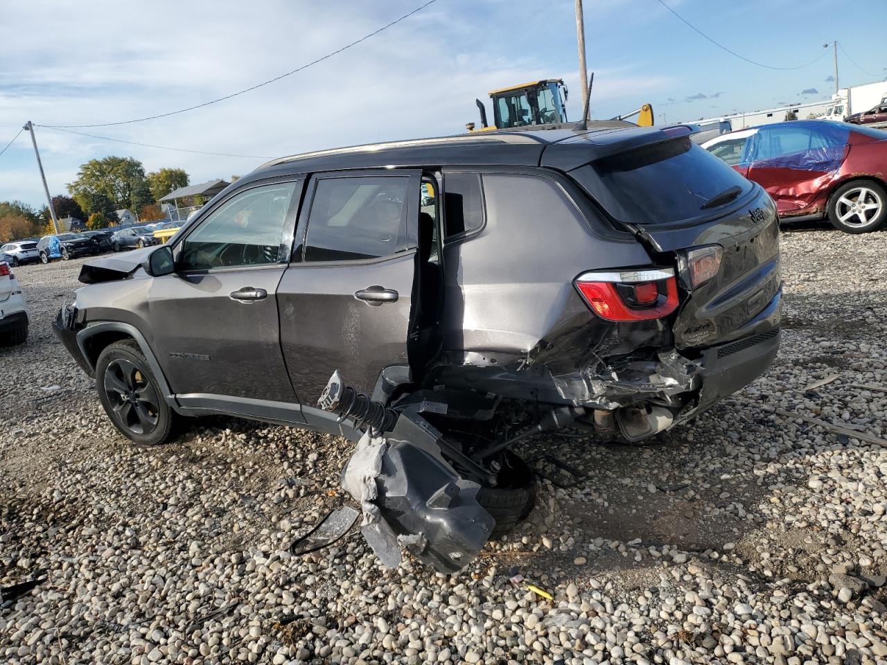 2018 Jeep Compass Latitude VIN: 3C4NJDBB0JT403098 Lot: 76463954