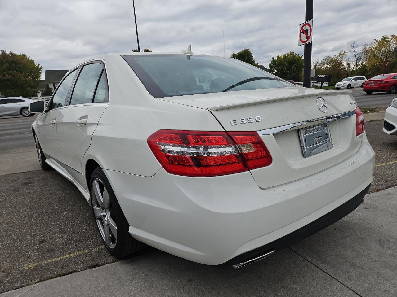 WDDHF8JB8CA631177 2012 Mercedes-Benz E 350 4Matic