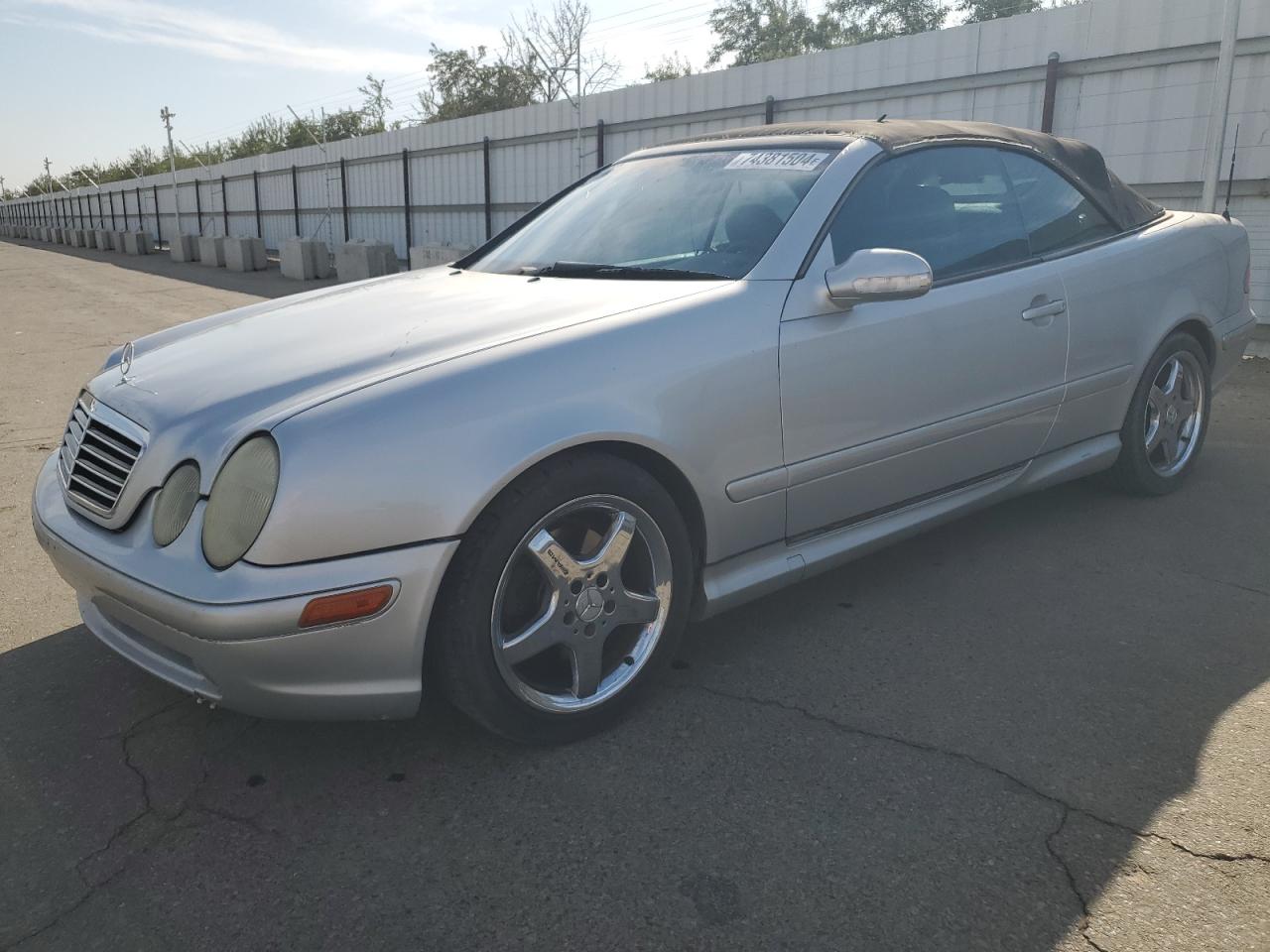 2002 Mercedes-Benz Clk 430 VIN: WDBLK70G42T105640 Lot: 74381504