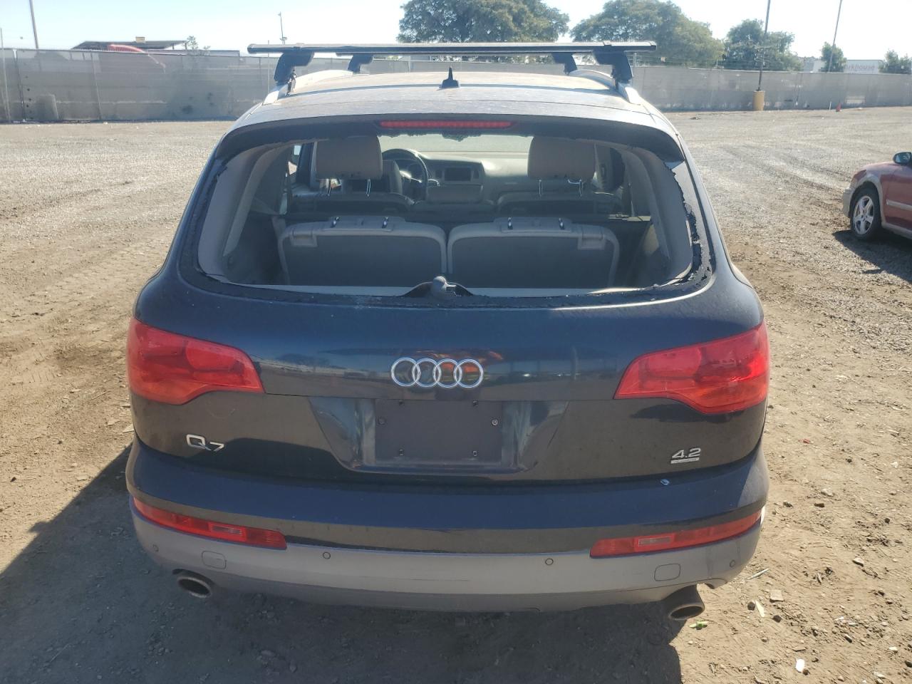 WA1AV74L97D047639 2007 Audi Q7 4.2 Quattro