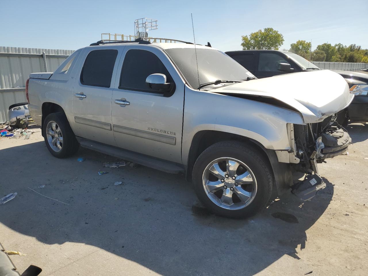 3GNTKFE36BG238955 2011 Chevrolet Avalanche Lt