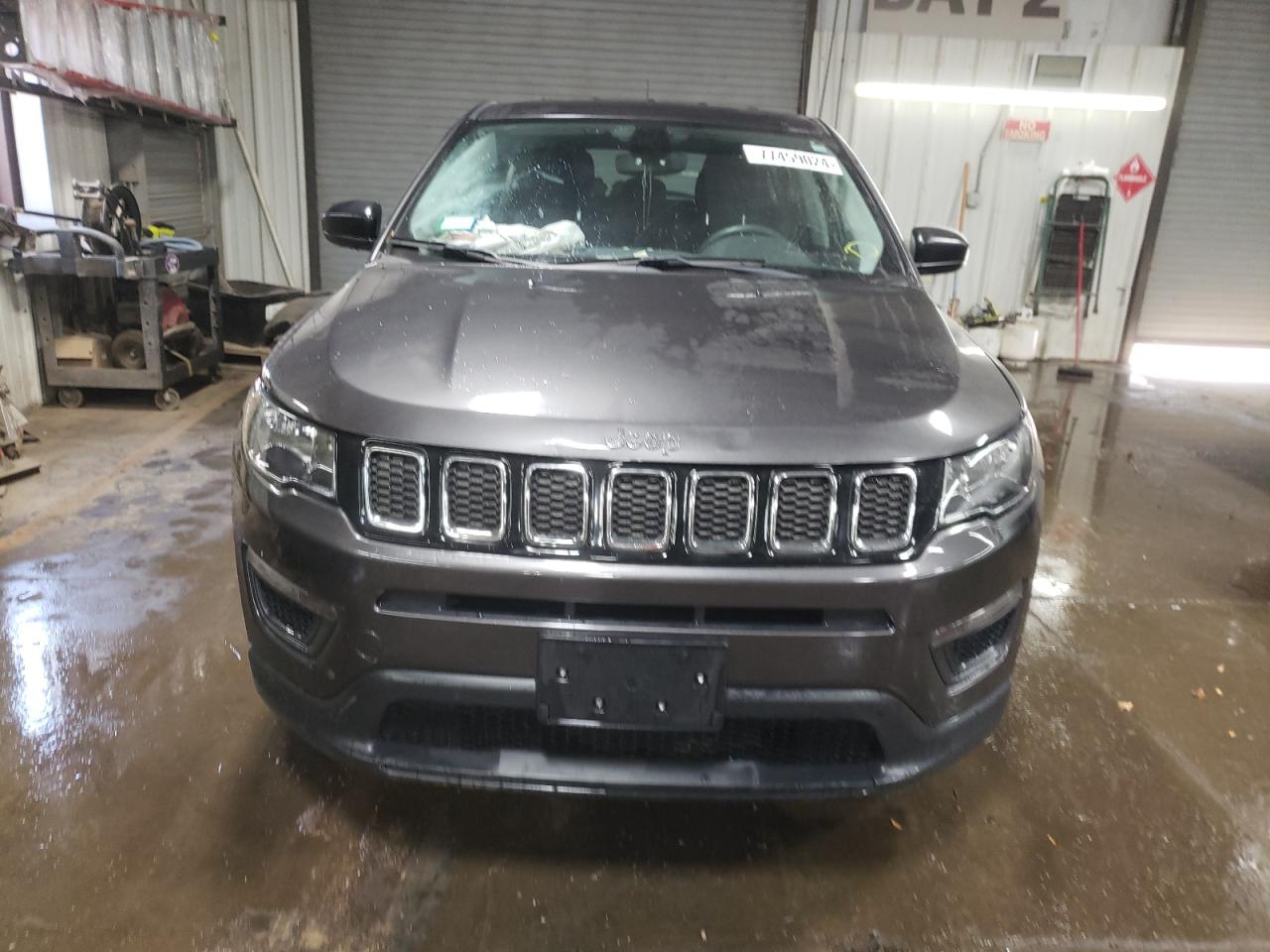 3C4NJCABXJT461358 2018 Jeep Compass Sport