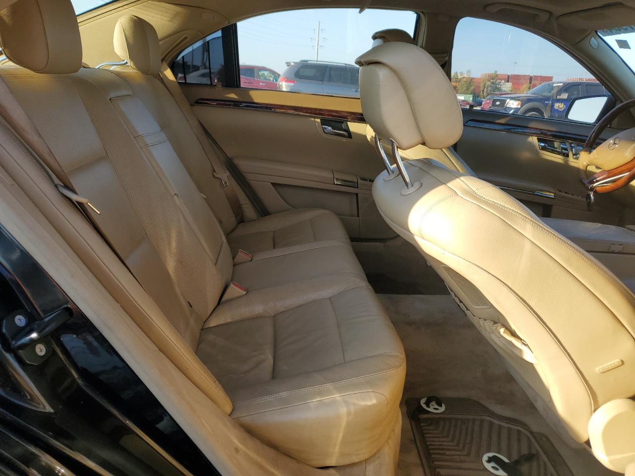 WDDNG8GB3BA376671 2011 Mercedes-Benz S 550 4Matic