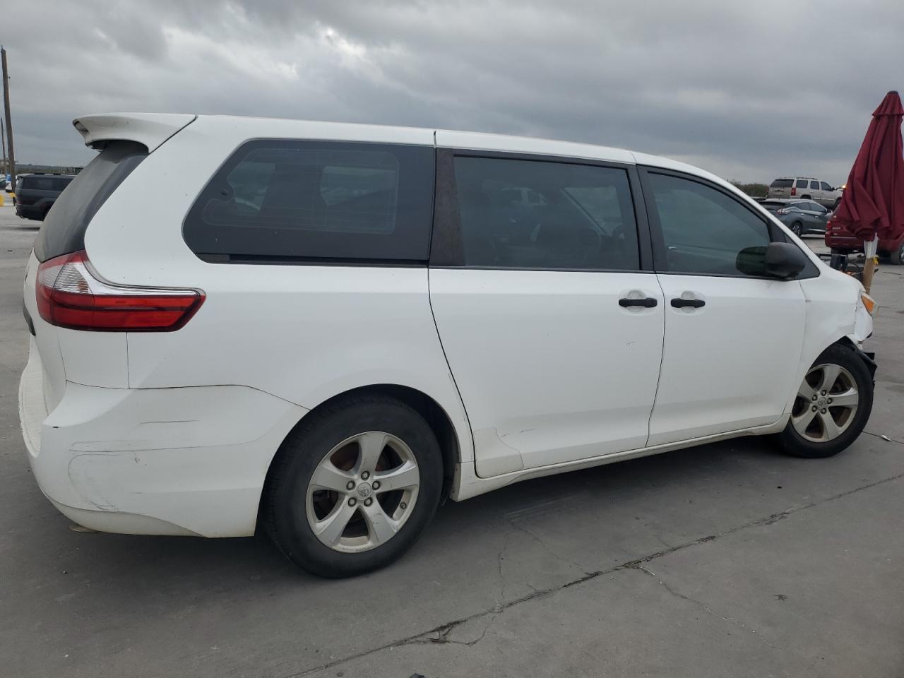 2015 Toyota Sienna VIN: 5TDZK3DC7FS567562 Lot: 77740374