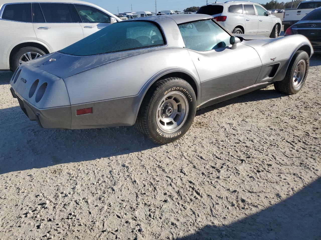 1978 Chevrolet Corvette VIN: 1Z87L8S422622 Lot: 77949424