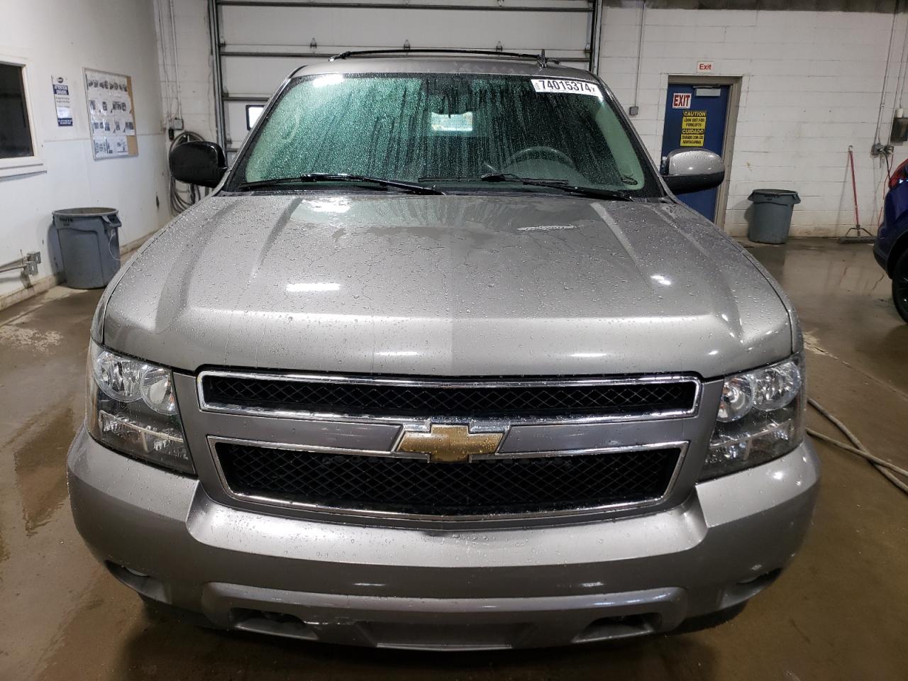 2009 Chevrolet Tahoe K1500 Lt VIN: 1GNFK23009R233050 Lot: 74015374