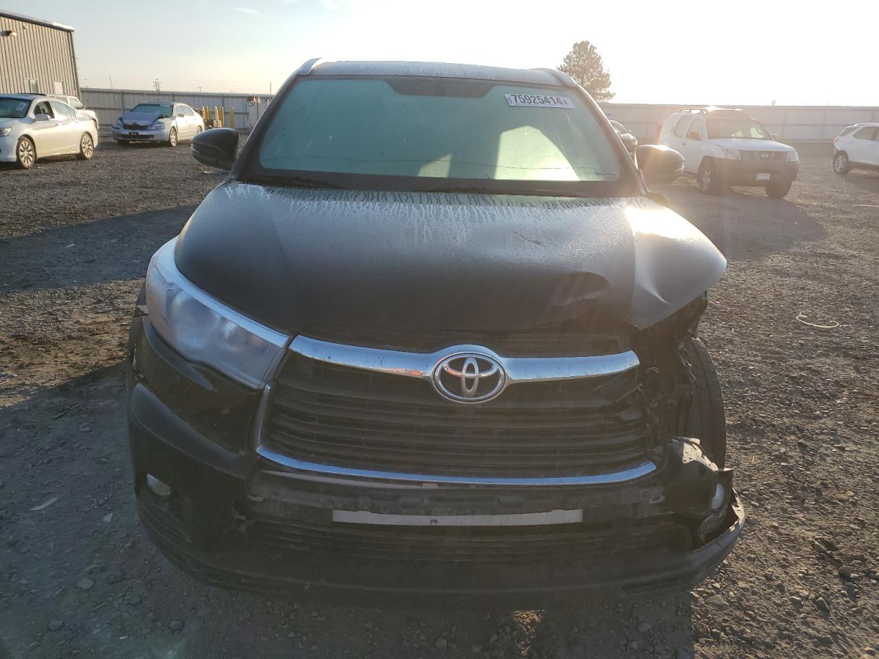 2016 Toyota Highlander Xle VIN: 5TDJKRFH1GS322461 Lot: 75925414