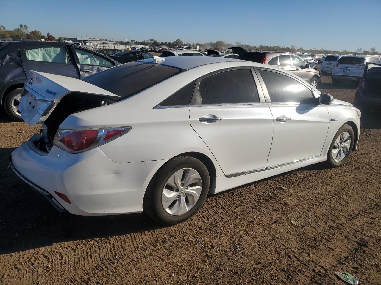 2015 Hyundai Sonata Hybrid VIN: KMHEC4A46FA139814 Lot: 76341074