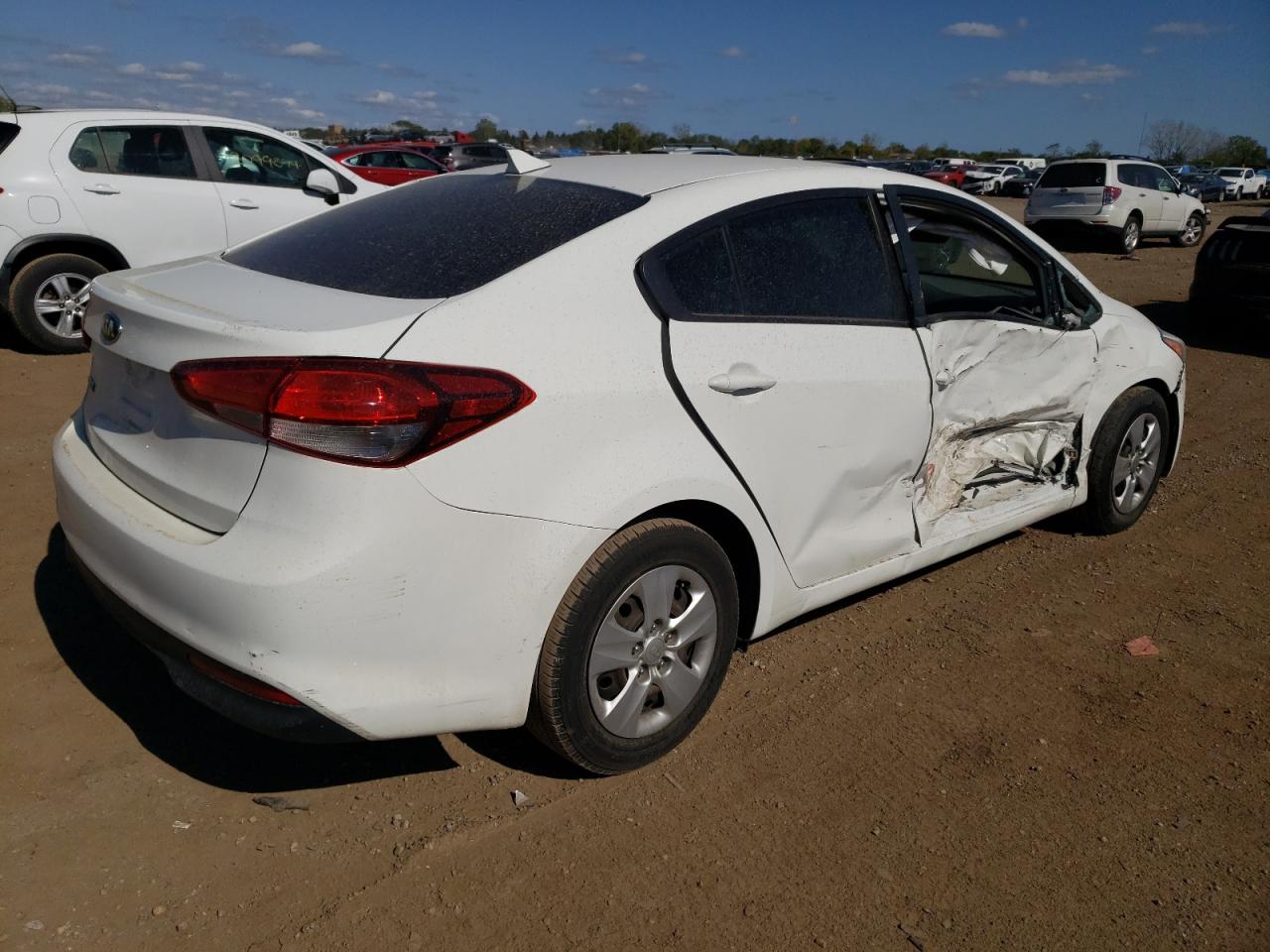 2017 Kia Forte Lx VIN: 3KPFK4A77HE075451 Lot: 73946594