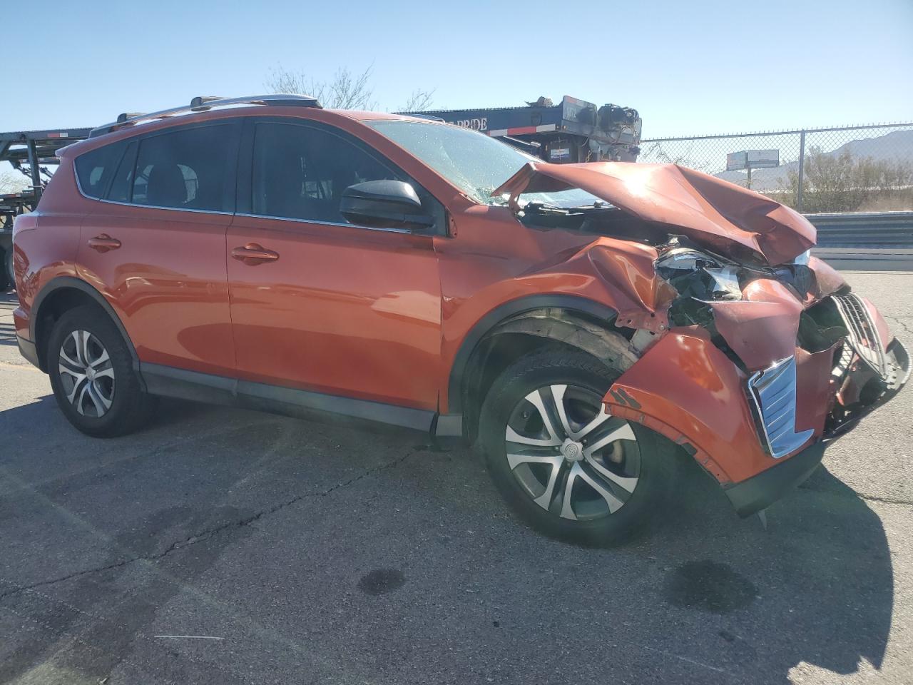 JTMBFREV5GJ068914 2016 Toyota Rav4 Le