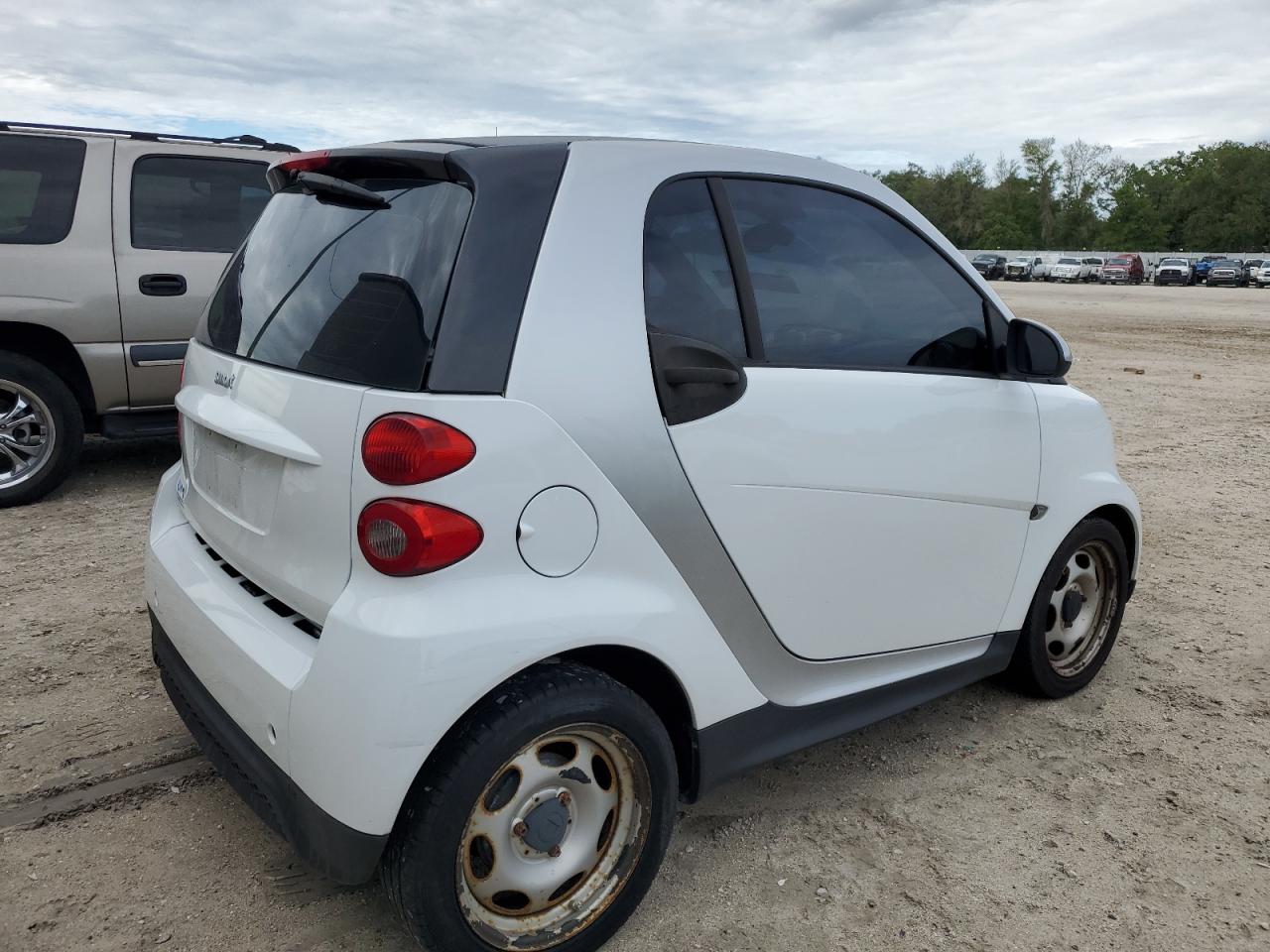 2013 Smart Fortwo Pure VIN: WMEEJ3BA1DK695871 Lot: 75319694