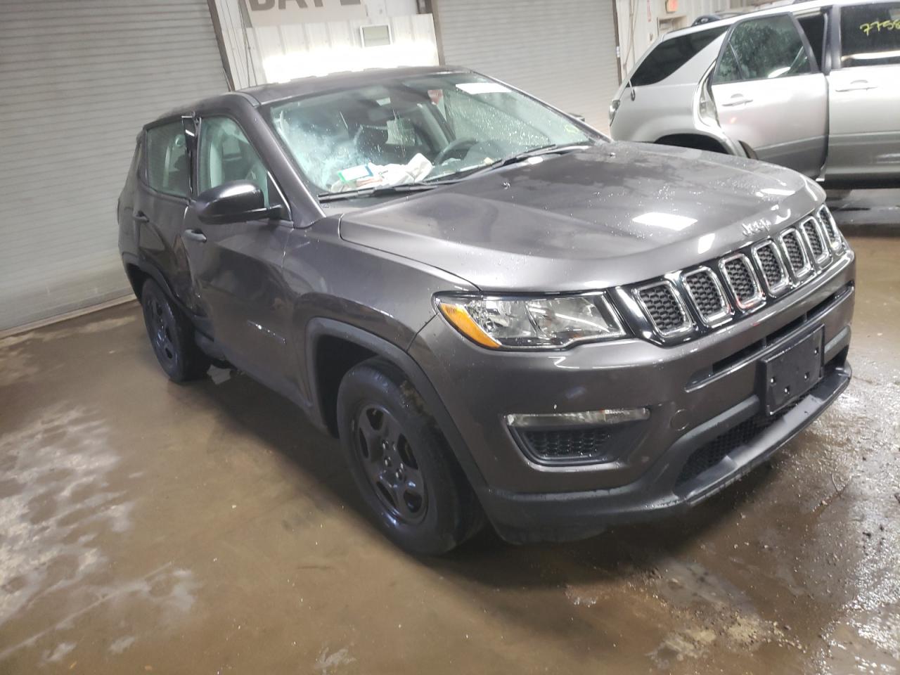 3C4NJCABXJT461358 2018 Jeep Compass Sport