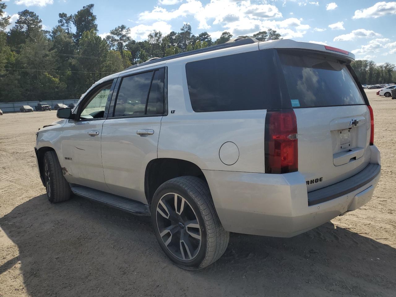 2019 Chevrolet Tahoe C1500 Lt VIN: 1GNSCBKC9KR110182 Lot: 74024874