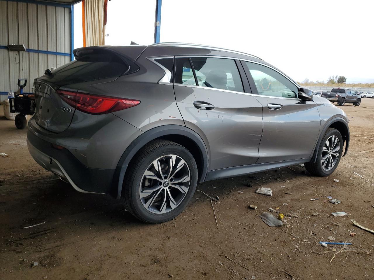 SJKCH5CR2HA034120 2017 Infiniti Qx30 Base