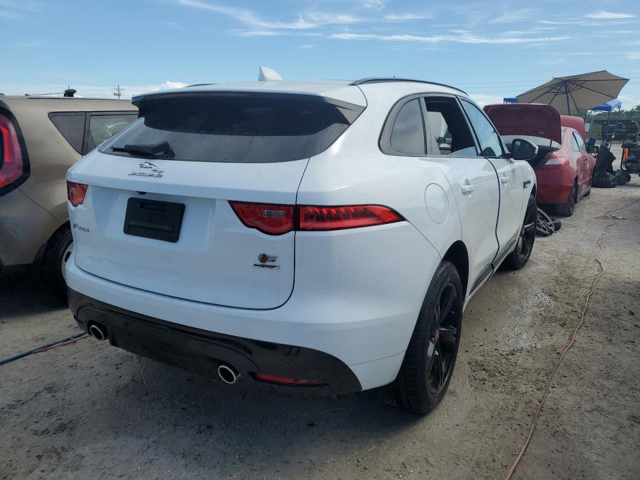 SADCM2FV3KA606295 2019 Jaguar F-Pace S