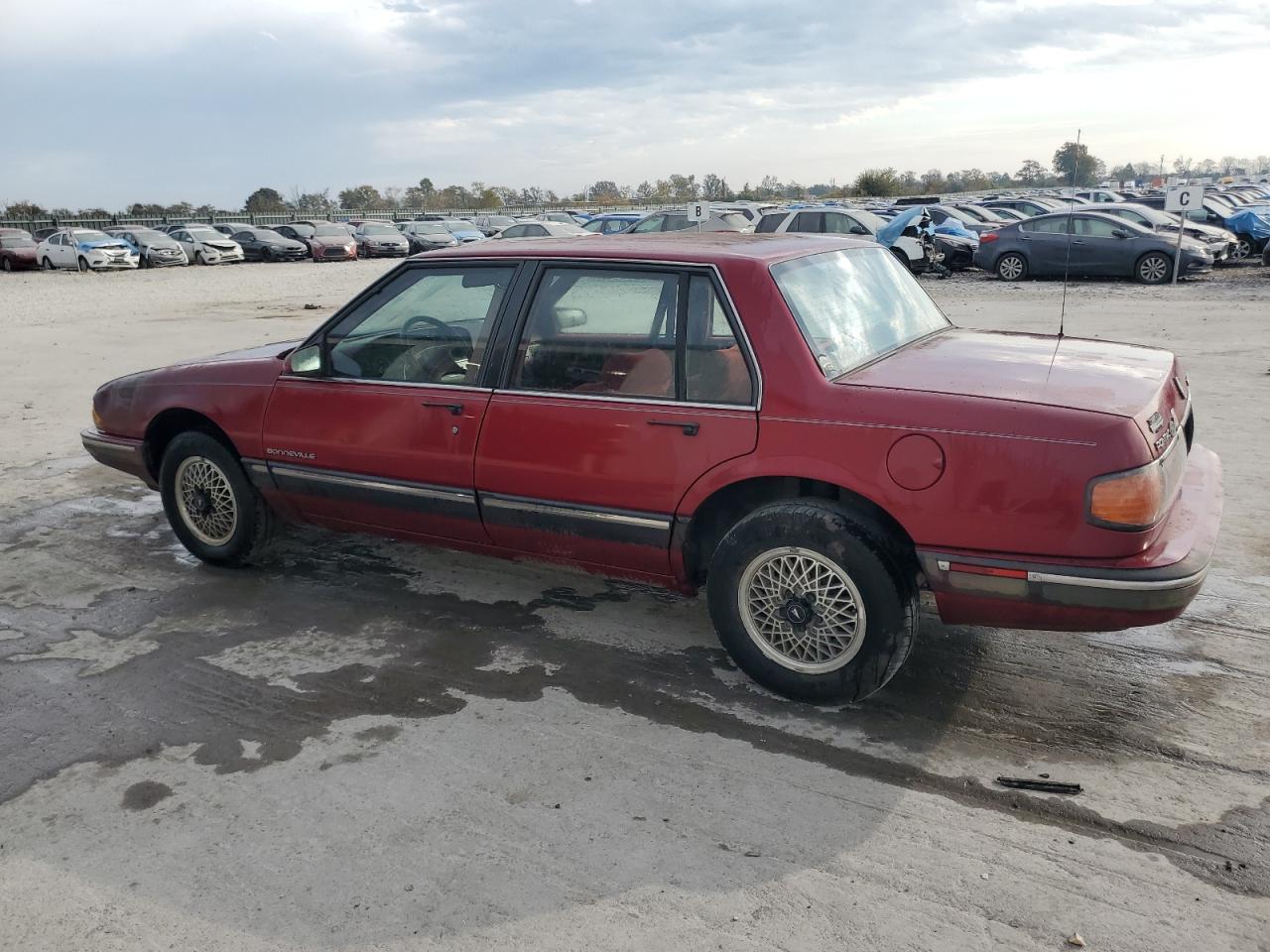 1G2HX54C7L1244134 1990 Pontiac Bonneville Le