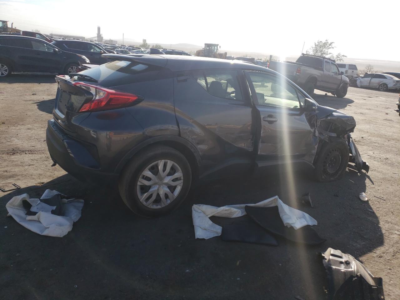 JTNKHMBX0K1021572 2019 Toyota C-Hr Xle