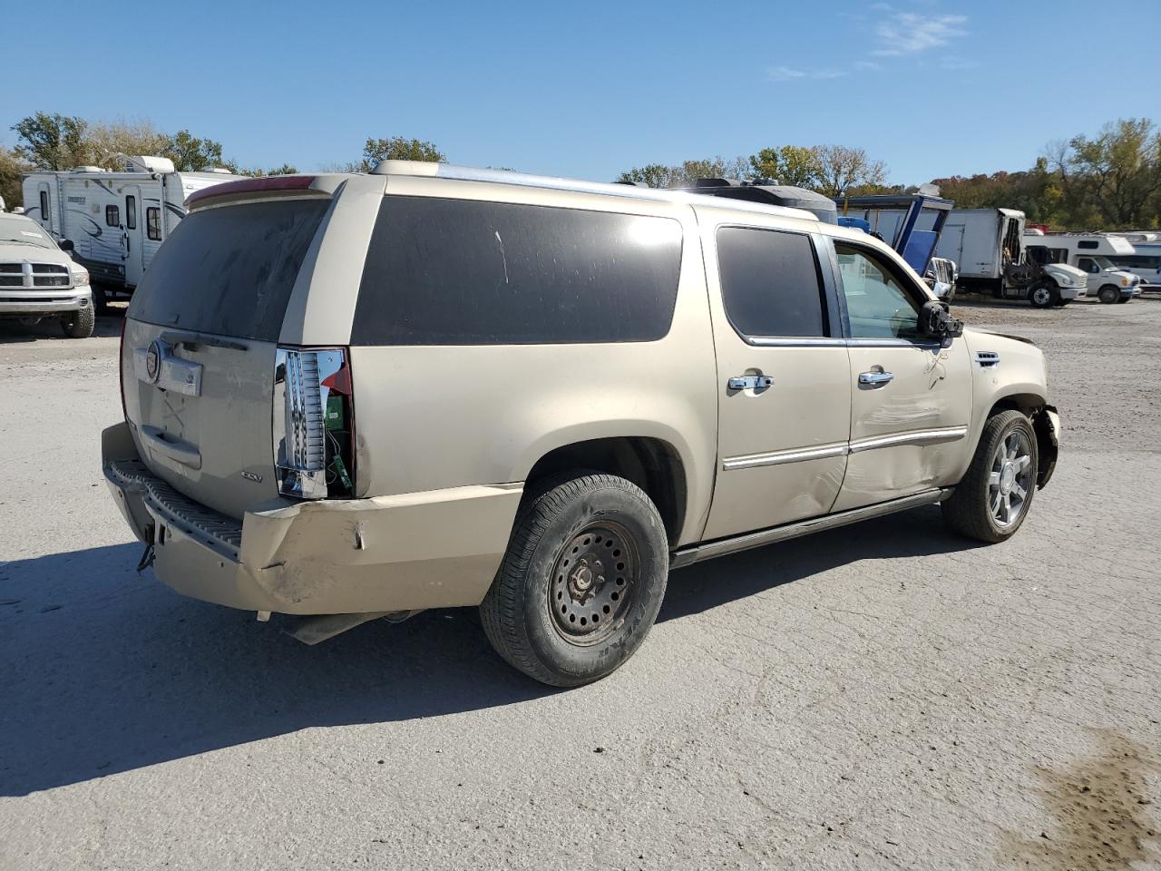 2007 Cadillac Escalade Esv VIN: 1GYFK66817R356185 Lot: 76361564