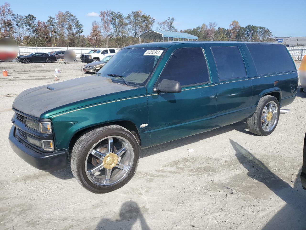 1994 Chevrolet Suburban C1500 VIN: 1GBEC16K1RJ321083 Lot: 78255344