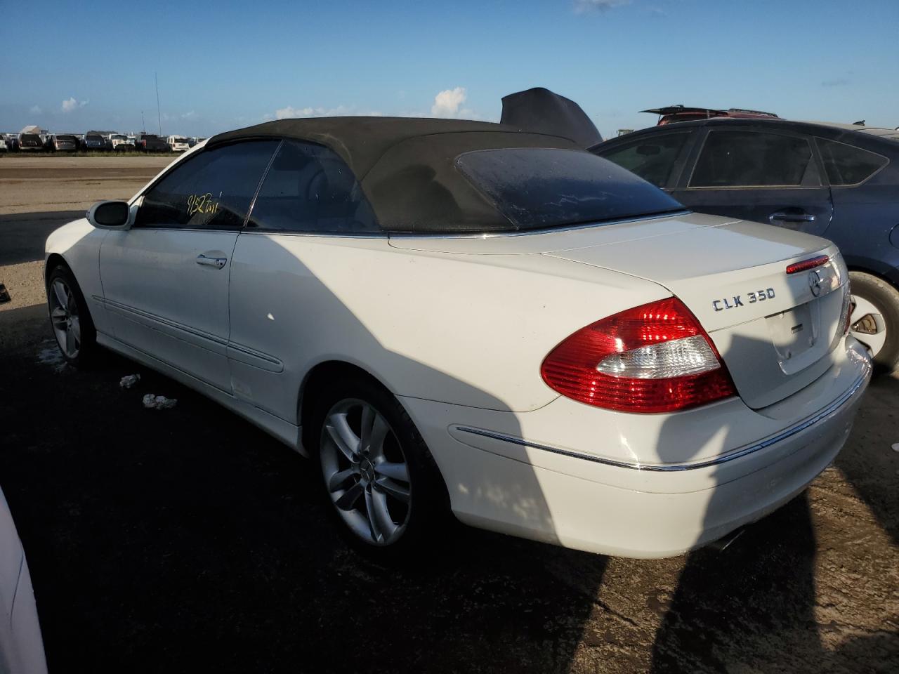 WDBTK56F17F220687 2007 Mercedes-Benz Clk 350