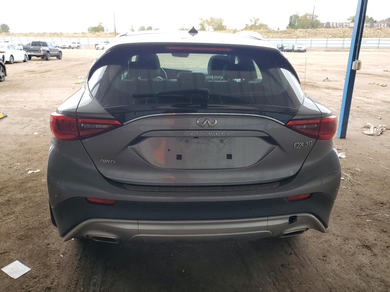 SJKCH5CR2HA034120 2017 Infiniti Qx30 Base