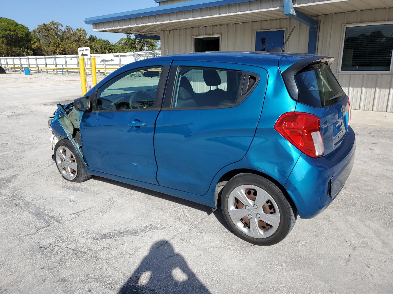 KL8CB6SA8KC786138 2019 Chevrolet Spark Ls