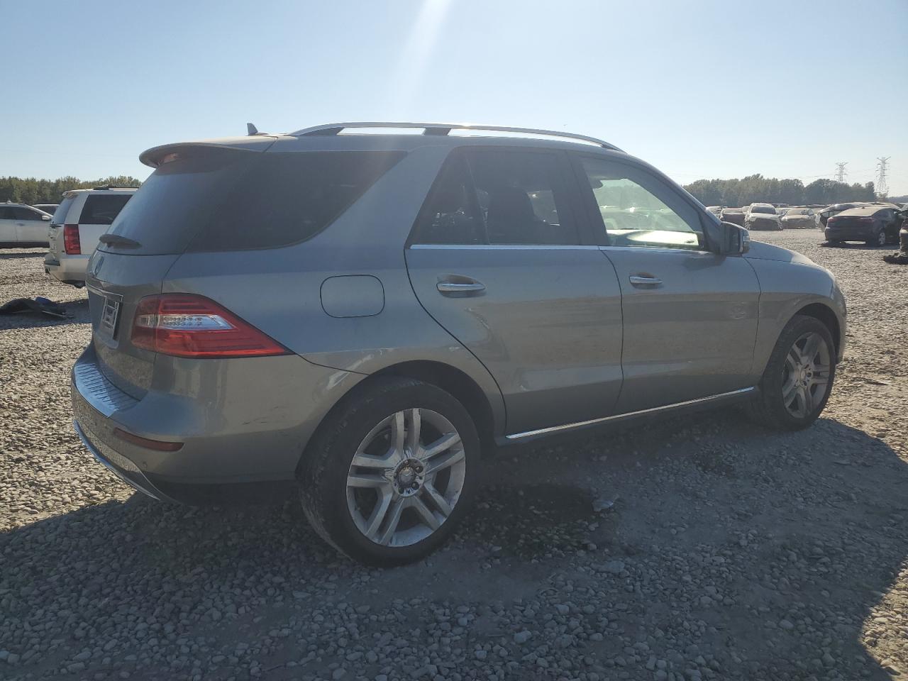 2015 Mercedes-Benz Ml 350 VIN: 4JGDA5JBXFA526808 Lot: 76929014