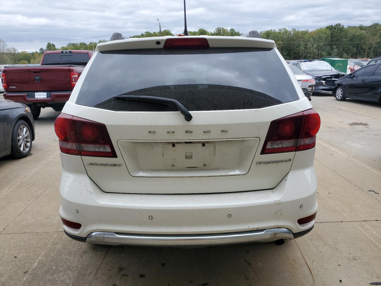 2018 Dodge Journey Crossroad VIN: 3C4PDCGBXJT353359 Lot: 75739034