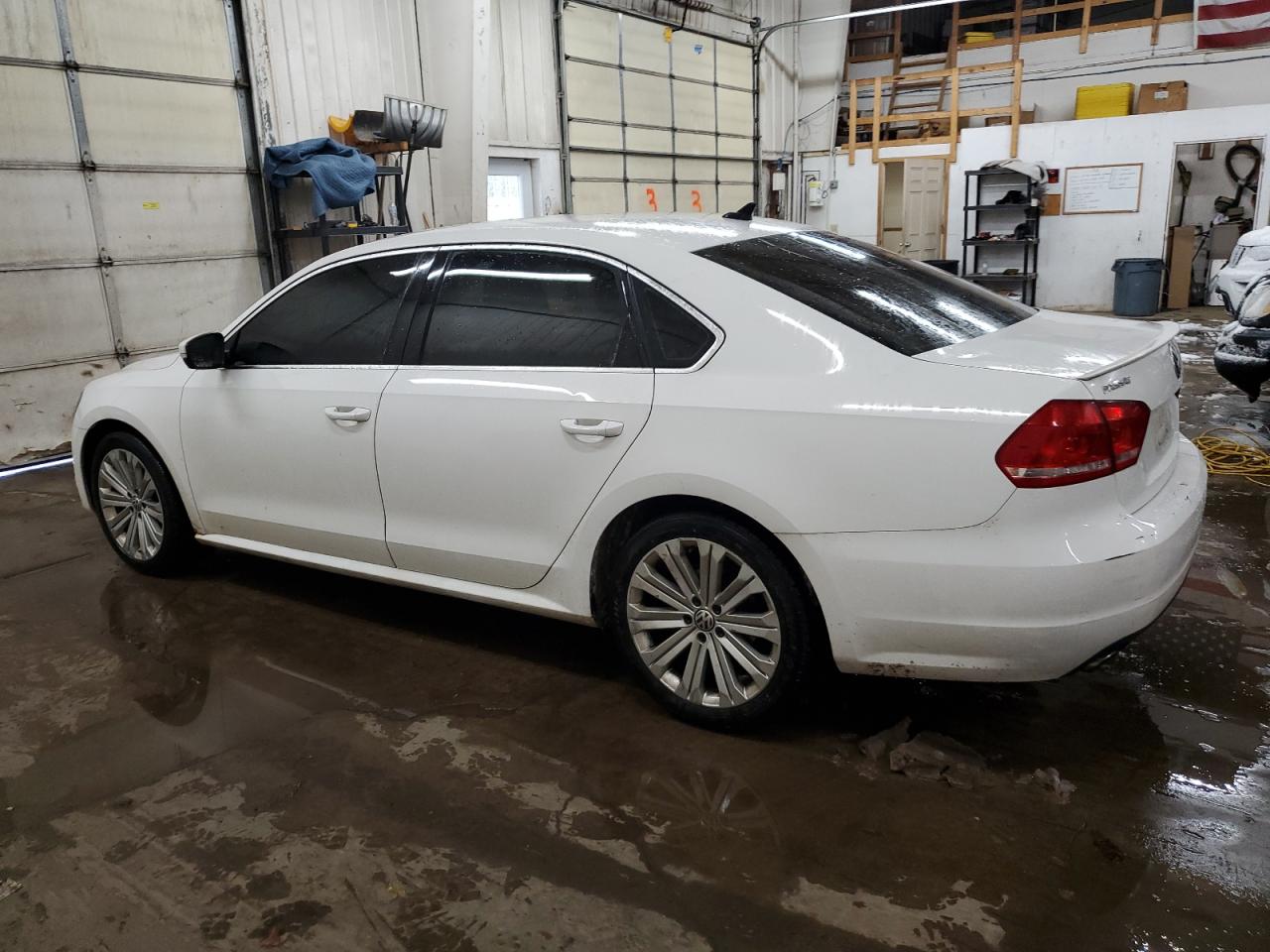 1VWBP7A30DC021857 2013 Volkswagen Passat Se