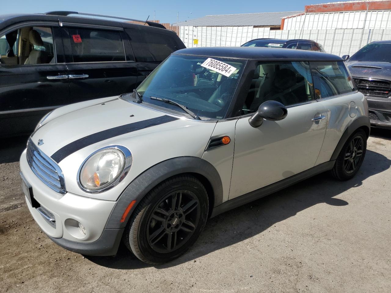 2013 Mini Cooper VIN: WMWSU3C51DT544949 Lot: 76085584