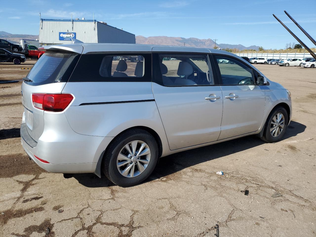 KNDMA5C19G6156819 2016 Kia Sedona L