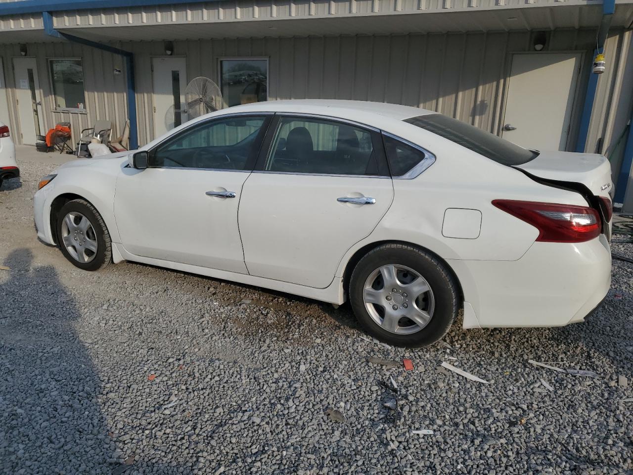 1N4AL3APXJC122928 2018 Nissan Altima 2.5