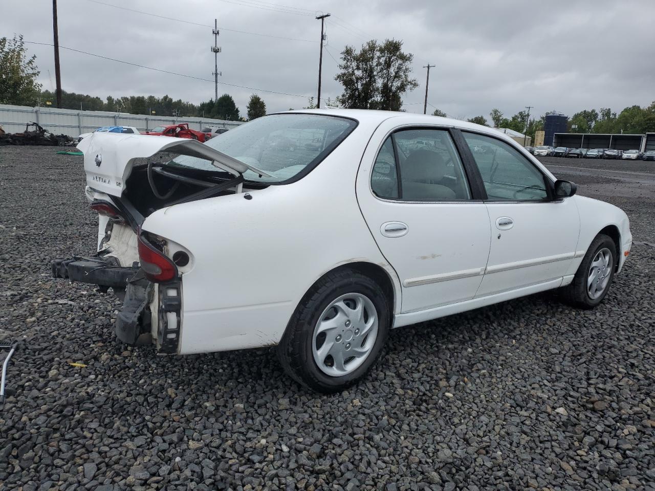 1N4BU31D2VC235401 1997 Nissan Altima Xe