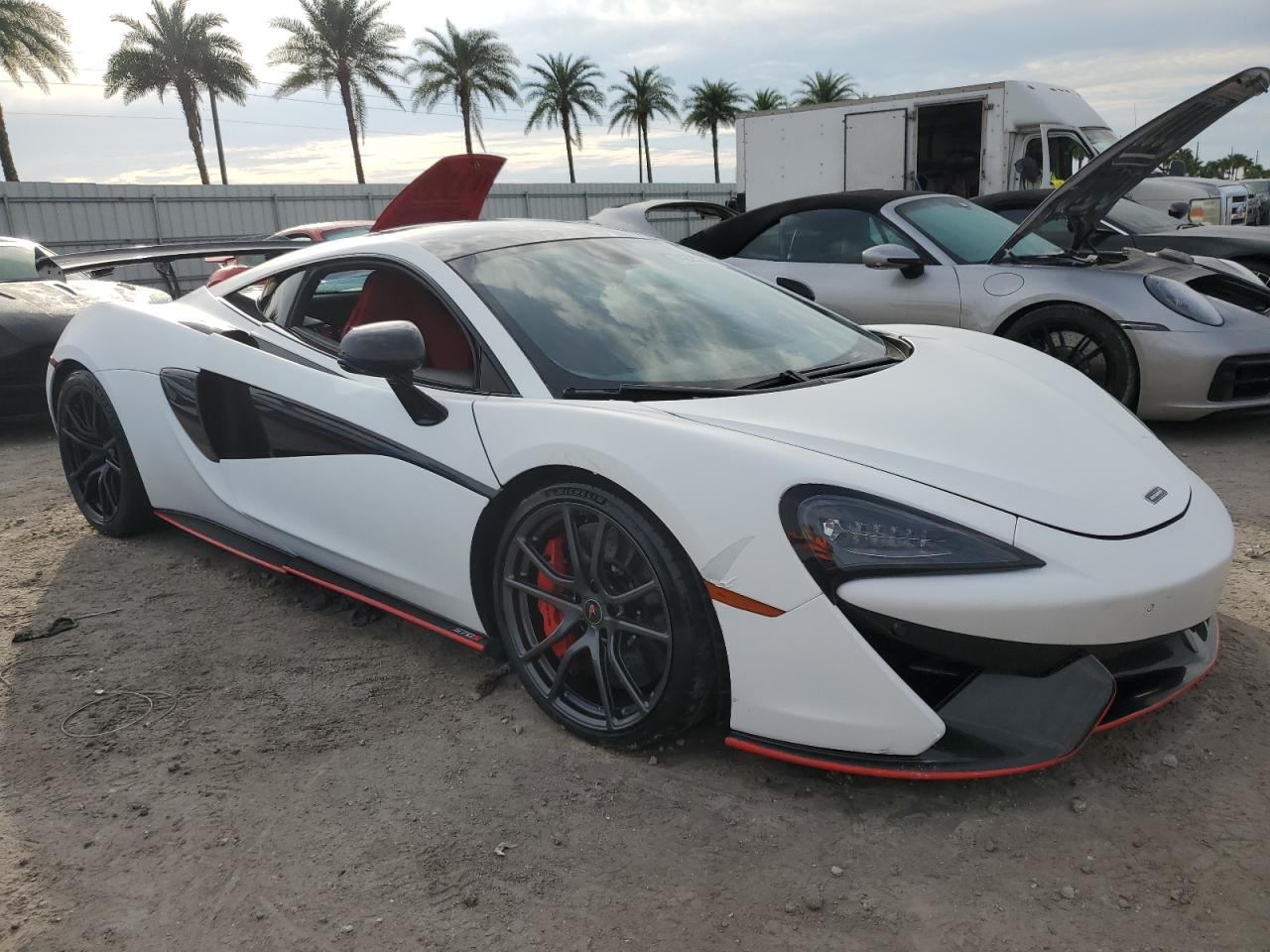 SBM13DAA8HW001701 2017 Mclaren Automotive 570S