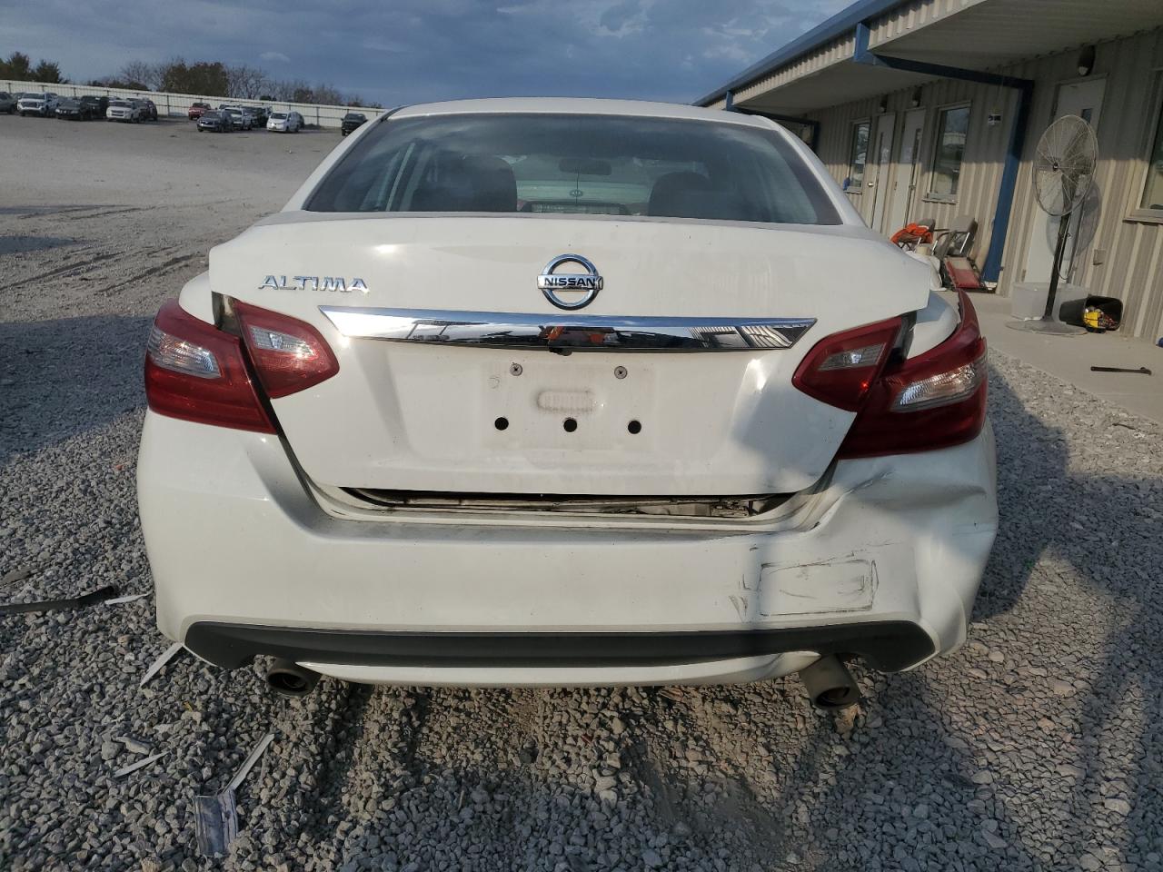 1N4AL3APXJC122928 2018 Nissan Altima 2.5