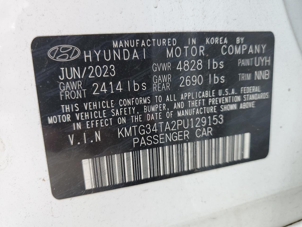 KMTG34TA2PU129153 2023 Genesis G70 Base