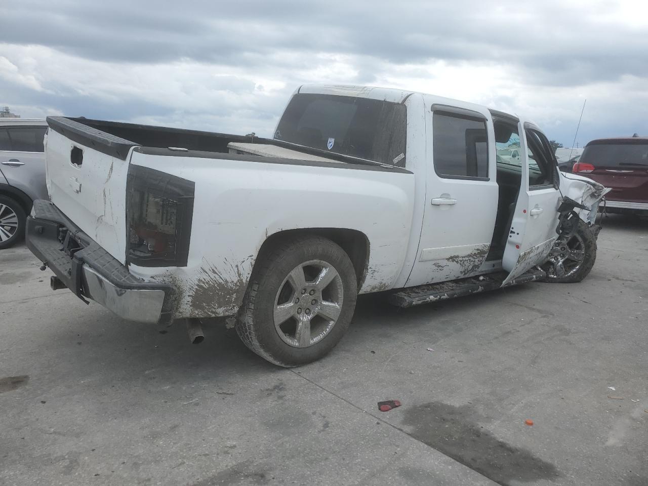 2008 Chevrolet Silverado C1500 VIN: 2GCEC13J181235529 Lot: 74191524