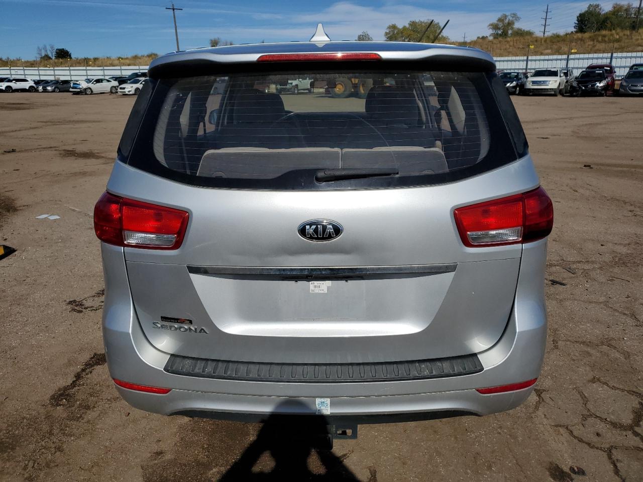 KNDMA5C19G6156819 2016 Kia Sedona L