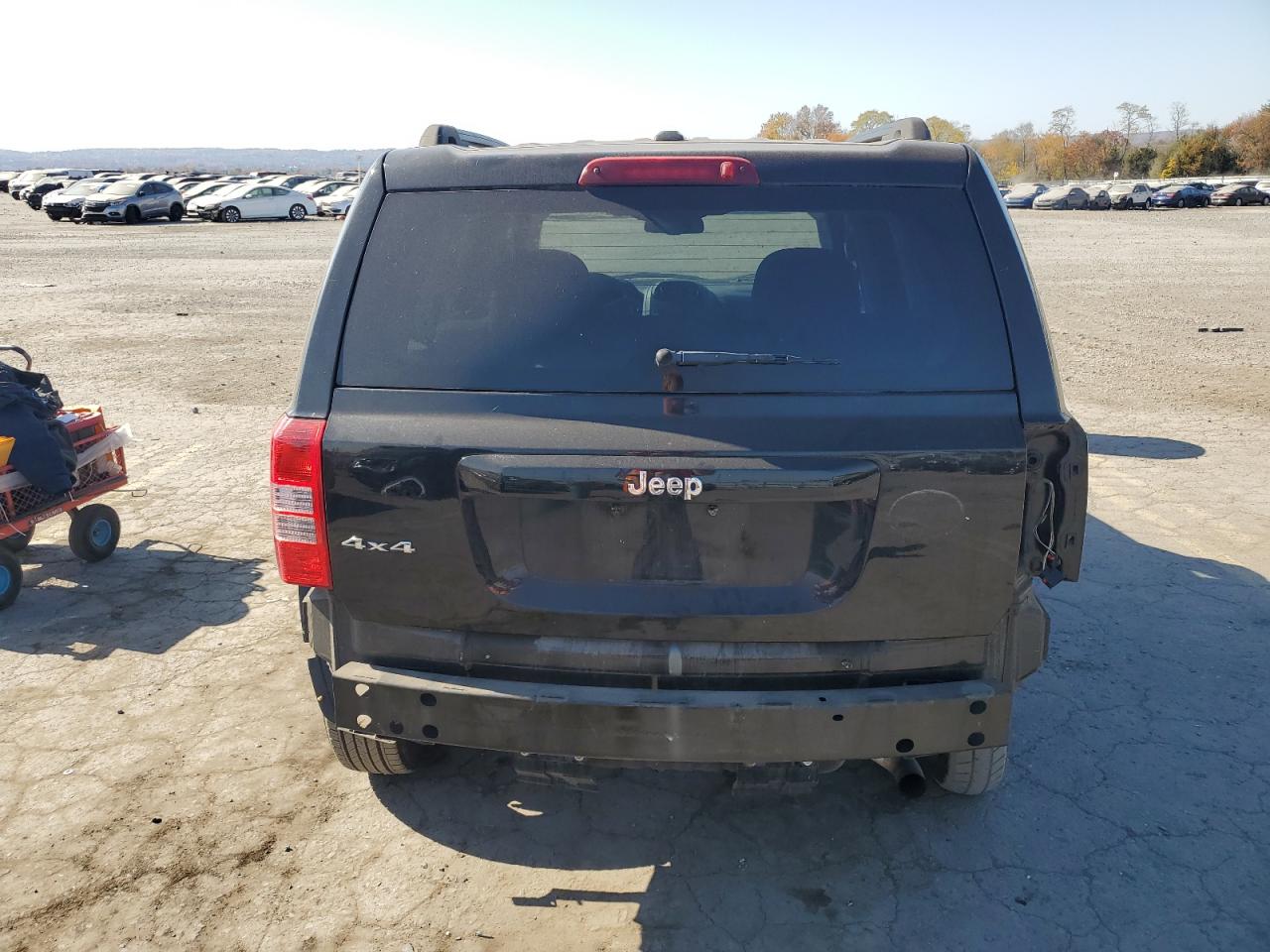 1C4NJRBB0GD509935 2016 Jeep Patriot Sport